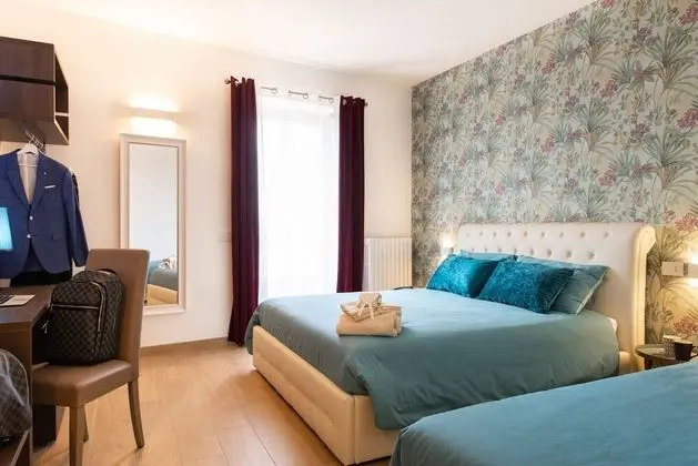 Üç Kişilik Oda, Balkon, Şehir Manzaralı