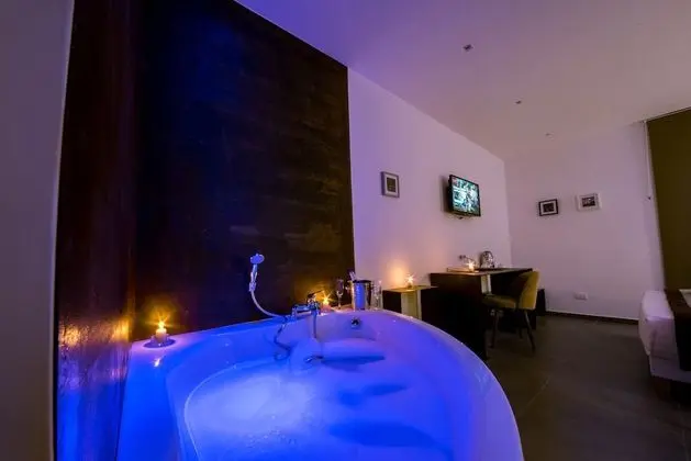Royal Süit, 1 Büyük (Queen) Boy Yatak ve Çekyat, Özel Banyo