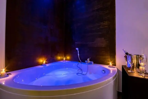 Royal Süit, 1 Büyük (Queen) Boy Yatak ve Çekyat, Özel Banyo