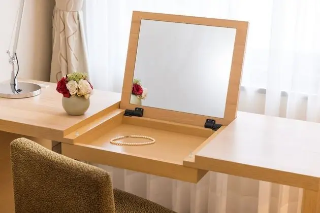 Standard Tek Büyük Yataklı Oda, Sigara İçilebilir, Köşe