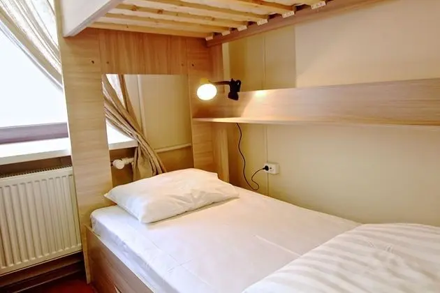 Ortak Ranzalı Oda, Sadece erkekler için (8 Bed)