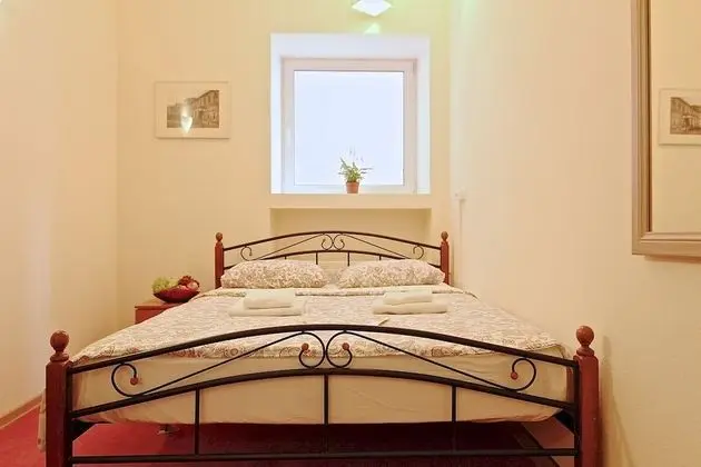 Tek Büyük Yataklı Oda, 1 En Büyük (King) Boy Yatak, Ortak Banyo