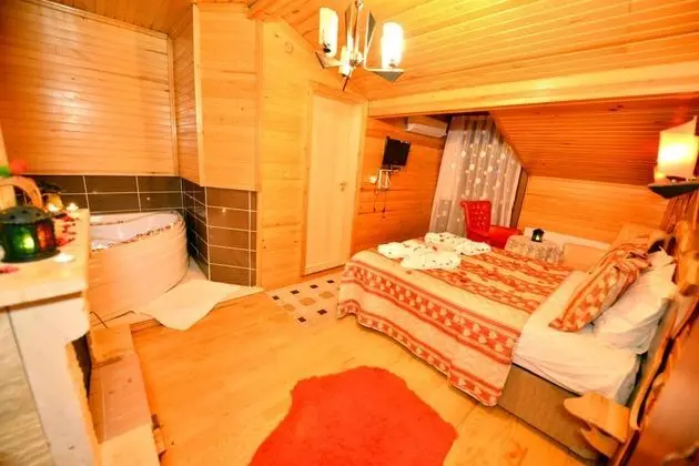 Deluxe Oda, Deniz veya Kara Manzaralı