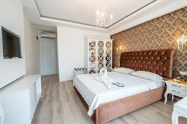 Deluxe Tek Büyük Yataklı Oda