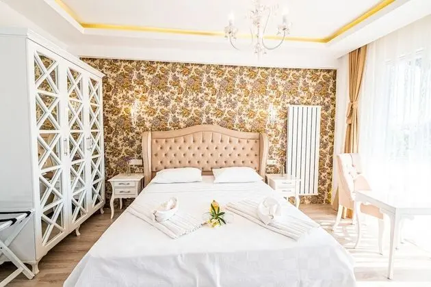 Deluxe Tek Büyük Yataklı Oda