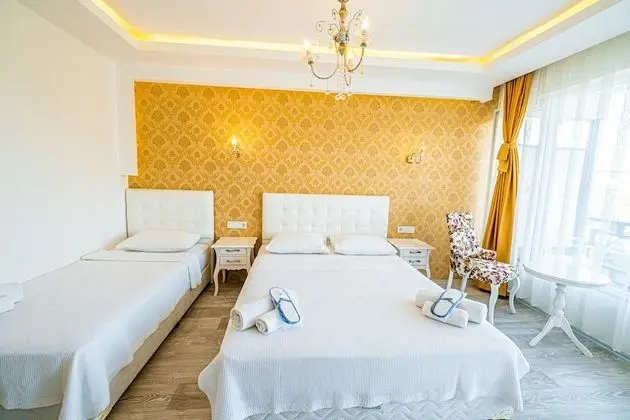 Deluxe Üç Kişilik Oda