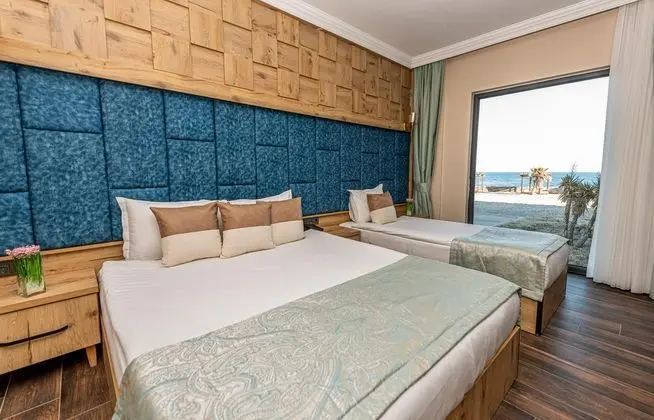 https://images.etstur.com/files/images/hotelImages/TR/51134/l/Assos-Dove-Hotel-Resort---Spa-Oda-358989.jpg