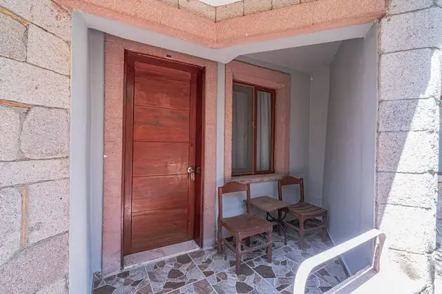 https://images.etstur.com/imgproxy/resize/2560x1440/files/images/hotelImages/etsrooms/517044/DC_Club_Assos_Eden_Beach_Hotel_20250711093717_0.jpg