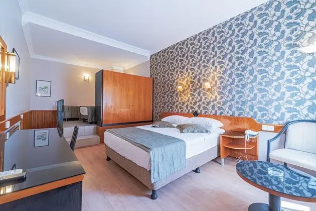 https://images.etstur.com/imgproxy/resize/2560x1440/files/images/hotelImages/etsrooms/517043/DC_Club_Assos_Eden_Gardens_Hotel_20250707171242_0.jpg