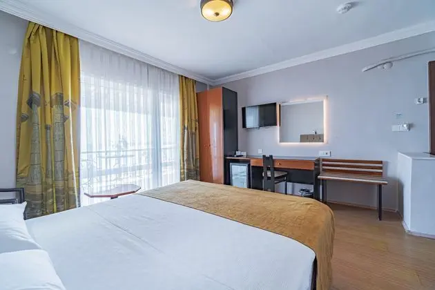 https://images.etstur.com/imgproxy/resize/2560x1440/files/images/hotelImages/etsrooms/517043/DC_Club_Assos_Eden_Gardens_Hotel_20250707171311_2.jpg