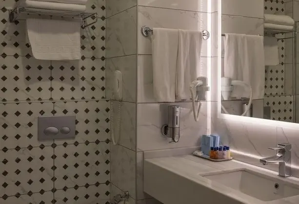 Standart 1 Çift Kişilik Yatak