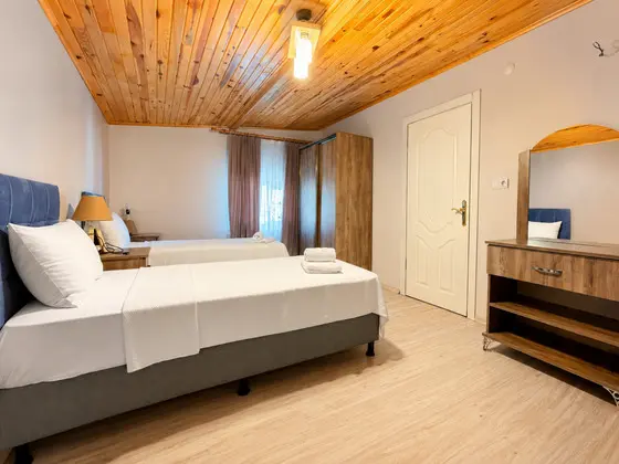 Suite, Bahçe Manzaralı