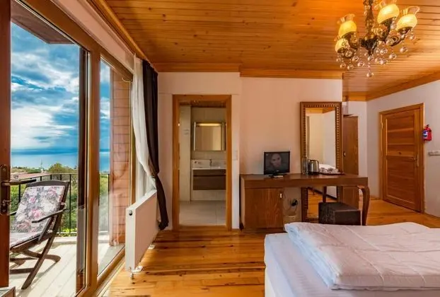 Şömineli Deluxe Oda, Deniz Manzaralı, Şömineli ve Balkonlu