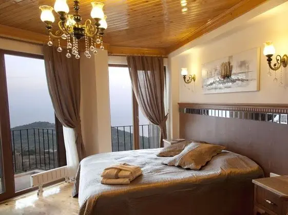 Şömineli Deluxe Oda, Deniz Manzaralı, Şömineli ve Balkonlu
