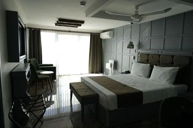 Penthouse, Deniz Manzaralı