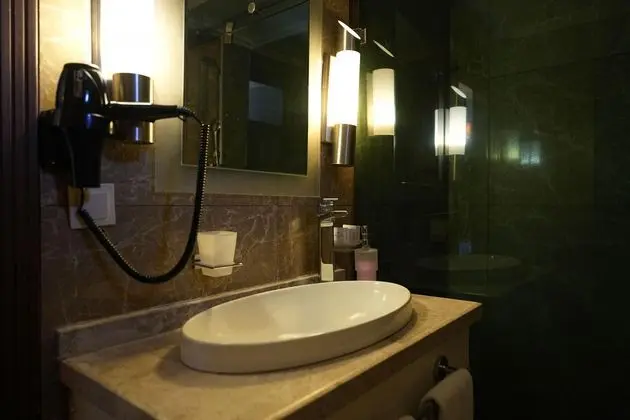Standart Oda, Şehir Manzaralı