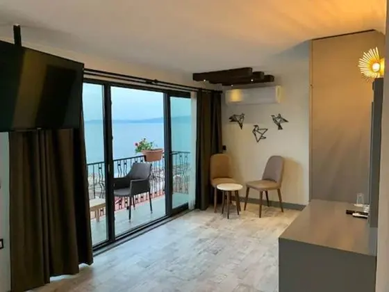 Deluxe Penthouse, 1 Bedroom, Balcony, Sea View