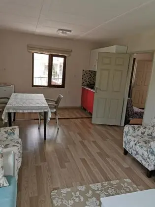 Daire-Tek Yatak Odalı, Kısmi Deniz Manzaralı, Teraslı