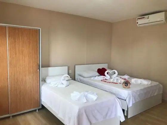 Family Oda - Balkonlu, Bahçe Manzaralı, 2. Kat