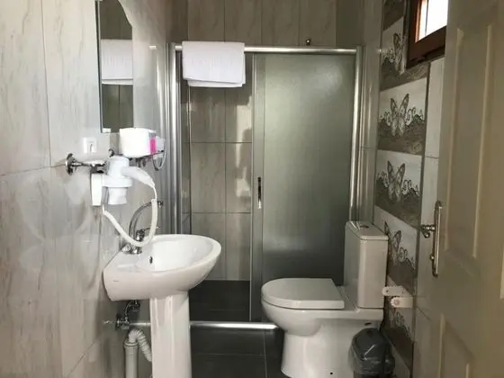 Family Oda - Balkonlu, Bahçe Manzaralı, 2. Kat