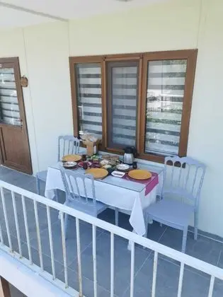 Economy Üç Kişilik Oda, 1 Yatak Odası, Buzdolabı, Bahçe Manzaralı