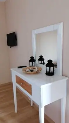 Economy Üç Kişilik Oda, 1 Yatak Odası, Buzdolabı, Bahçe Manzaralı