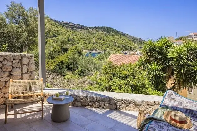 Junior Sea Front Villa with Private Plunge Pool & Side Sea View