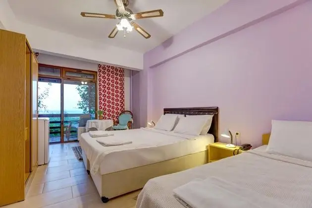 Triple, Deniz Manzaralı