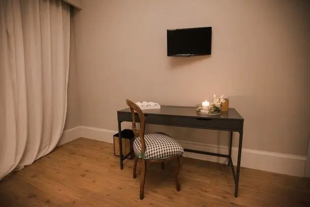 Tek Büyük Yataklı Oda, Ortak Banyo