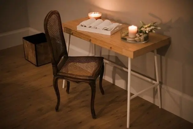 Tek Büyük Yataklı Oda, Ortak Banyo, Bahçe Manzaralı