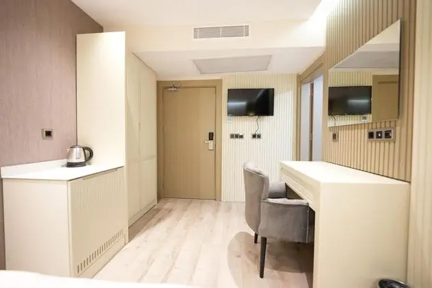 Standart Oda, Şehir Manzaralı