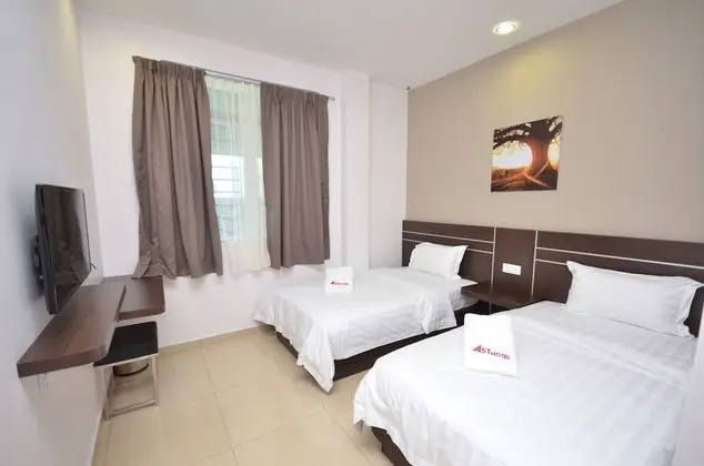 Premier Twin Room with window