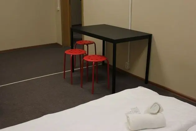 Economy Üç Kişilik Oda, Ortak Banyo