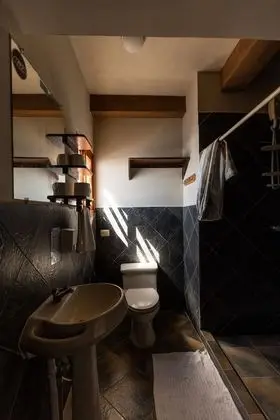 Deluxe Tek Büyük Yataklı Oda, 2 Çift Kişilik Yatak, Deniz Manzaralı, Denize Sıfır