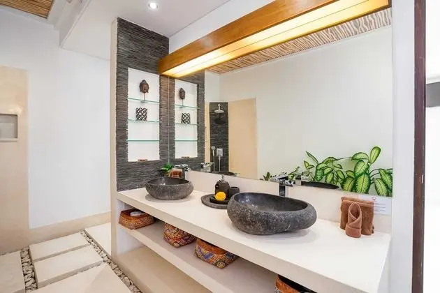 Basic Villa, Birden Çok Yatak