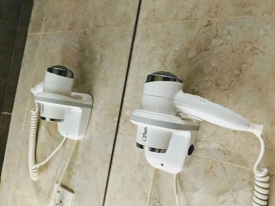 Superior Tek Büyük veya İki Ayrı Yataklı Oda, Havuz Manzaralı