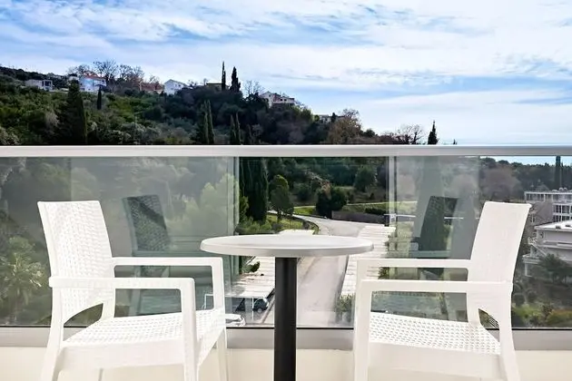 Standard Üç Kişilik Oda, Balkon