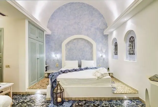 Executive Suite with Spa Bath and Caldera View