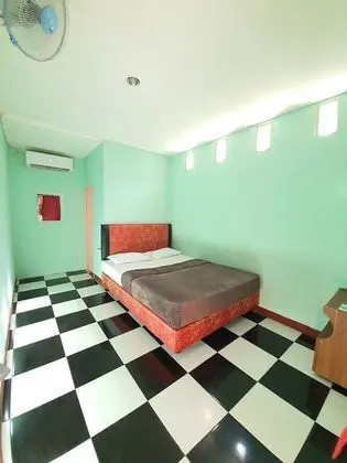 Standard Tek Büyük Yataklı Oda (with AC)