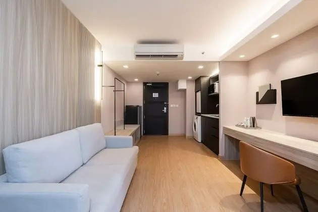 Grand Corner Suite