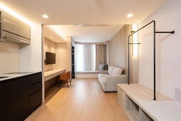 Grand Corner Suite