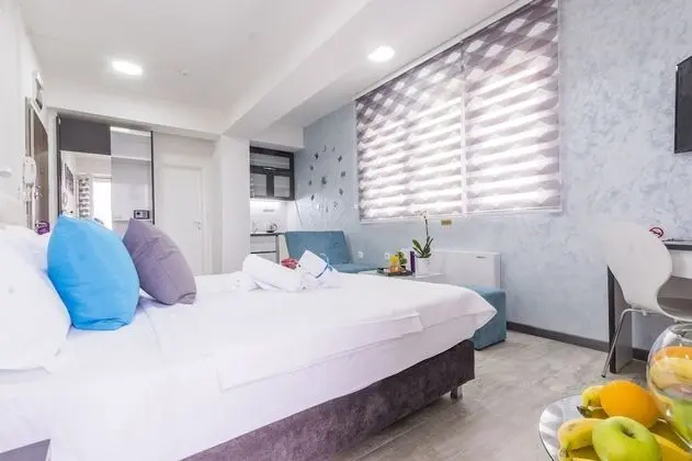 Studio Apartment with Balcony