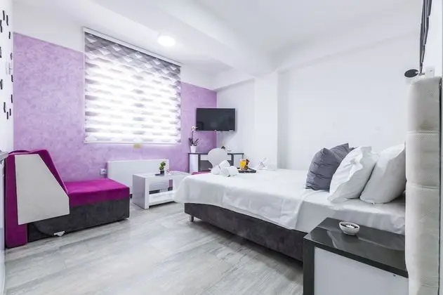 Studio Apartment City view