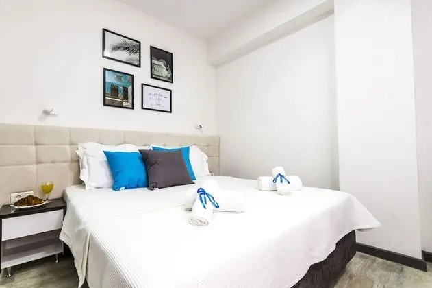Studio Apartment City view