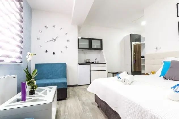 Studio Apartment City view
