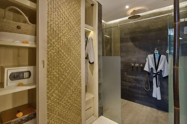 Villa, 1 Yatak Odası, Kişiye Özel Havuzlu (Royal Smart with Hot tub)