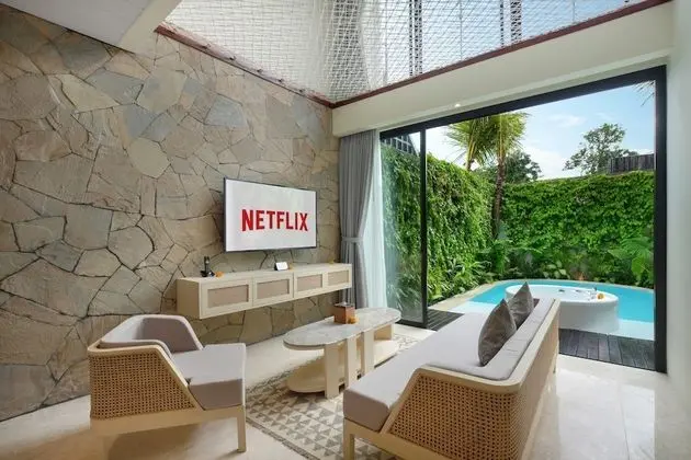 Smart Loft One Bedroom Villa with Private Pool & Jacuzzi