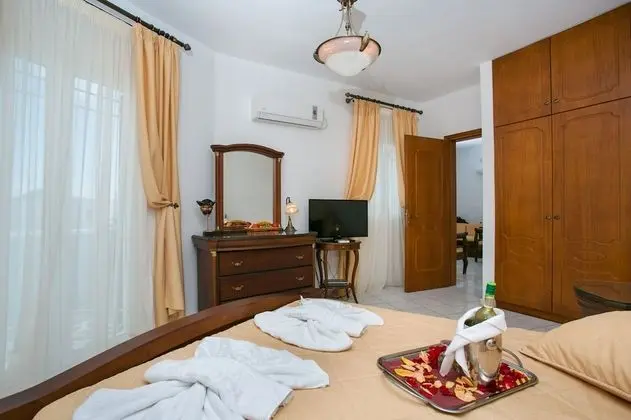 Junior Süit, 1 Çift Kişilik Yatak