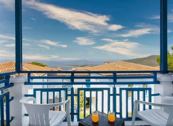 https://images.etstur.com/files/images/hotelImages/TR/97279/l/Labranda-Ephesus-Princess-Oda-339932.jpg