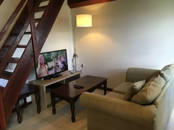 Superior Stüdyo (Studio E)